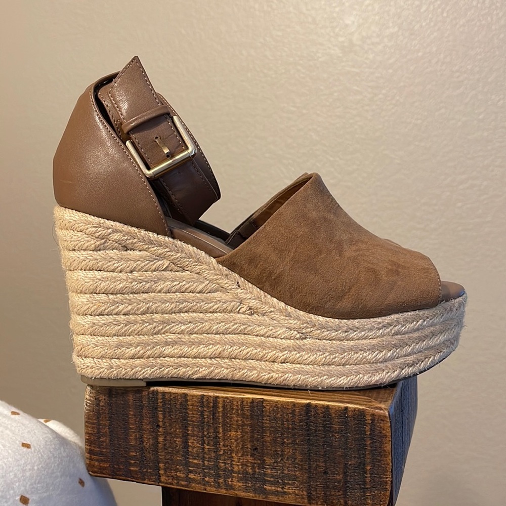 Indigo Rd Size 8 1/2 Wedges